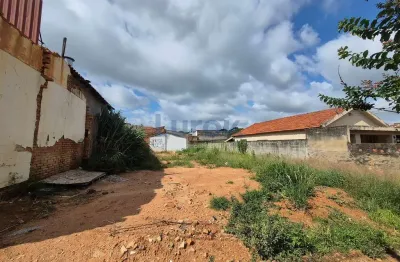 Terreno à venda na Rua Rui Barbosa, 31, Jardim Primavera, Valinhos