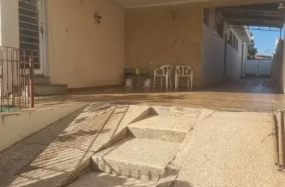 Casa á venda na vila industrial com edícula em excelente localização