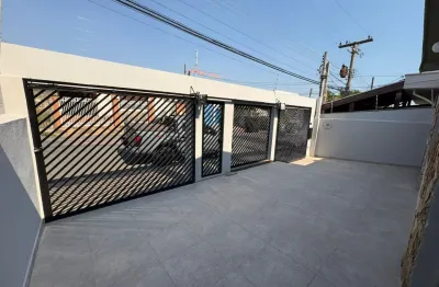 Belíssima casa com edícula e 3 dormitórios a venda no jd leonor