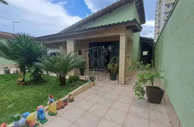 Casa com 2 quartos à venda na Rua das Petúnias, 91, Balneário Flórida, Praia Grande