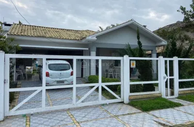 Casa com 3 quartos à venda na rio das contas, 1025, centro, xangri-lá por r$ 750.000