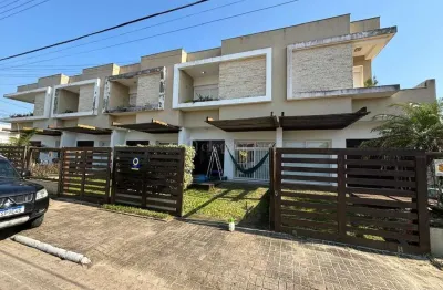 Duplex com localização privilegiada no centro de xangri-lá