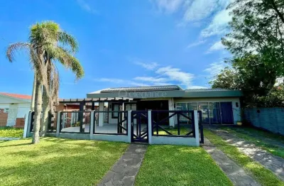 Casa com 3 quartos à venda na rua rio jacuí, 265, centro, xangri-lá por r$ 1.590.000