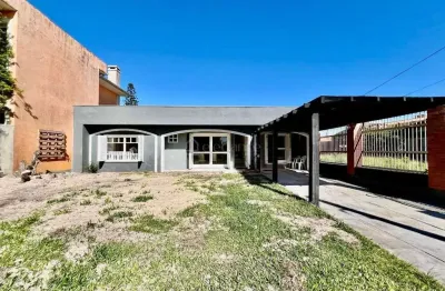 Casa em condomínio fechado com 4 quartos à venda na das camélias, 208, noiva do mar, xangri-lá por r$ 650.000