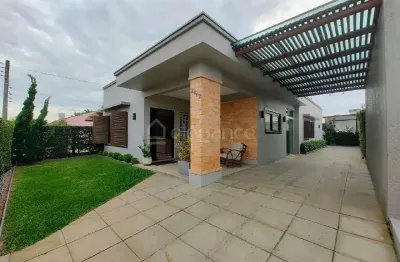 Casa com 4 quartos à venda na Rio Ibirapuita, 2002, Centro, Xangri-Lá