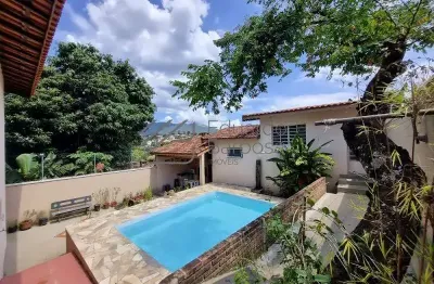 Casa com 3 quartos à venda na Avenida Presidente Vargas, 10, Jardim do Lago, Atibaia