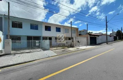 Casa com 3 quartos para alugar na Rua Santa Fé, 200, Centro, Pinhais