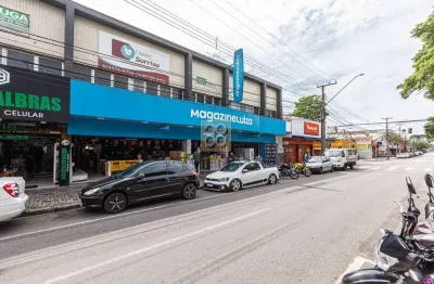 Conjunto comercial - av marechal floriano peixoto, 5899 - hauer - curitiba - pr