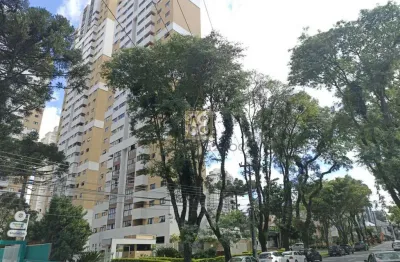Apartamento com 3 quartos para alugar na Avenida Água Verde, 1575, Água Verde, Curitiba