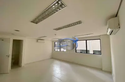 Vendo / alugo no brooklin com 107m² em vão livre com sacada e 2 vagas predio moderno!