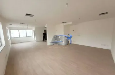 Alugo no itaim bibi conjunto com 96m² todo reformado c/ 3 vagas