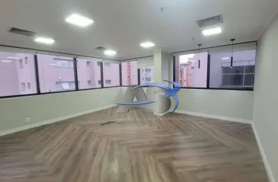 Sala comercial com 3 salas para alugar na Rua Tabapuã, 100, Itaim Bibi, São Paulo