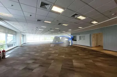 Conjunto comercial em pinheiros com 528m²  metrô faria lima com 7 vagas de garagem