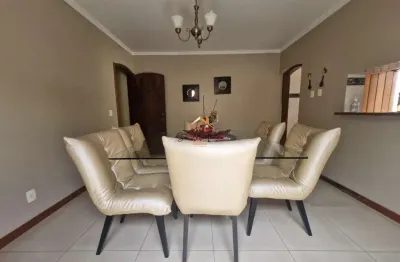 Imperdível residência de luxo na vila maria luiza, jundiaí-sp: 3 quartos, 1 suíte, 2 salas, 3 vagas, 222m²!