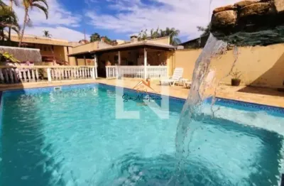 Venda de casa na vila santa terezinha, várzea paulista-sp: 3 quartos, 1 suíte, 2 salas, 3 banheiros, 4 vagas, 197m²!