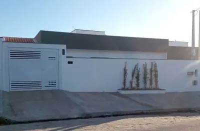 Elegante casa tipo para venda em jardim são fernando com 2 quartos, sendo 2 suítes, 80m²