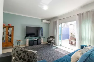 Aconchegante casa tipo para venda em vila romero com 3 quartos, sendo 2 suítes, 142m²