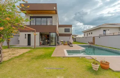 Casa no condomínio condomínio campo de toscana para venda com 4 quartos, sendo 4 suítes, 396m²
