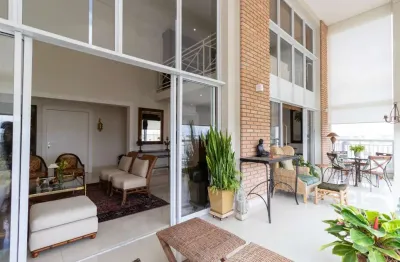 Funcional apartamento para venda em Panamby com 3 quartos, sendo 3 suítes , 251m²