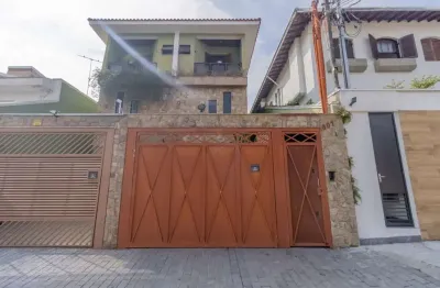 Agradável casa para venda em lapa com 4 quartos, sendo 2 suítes , 219m²