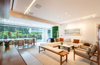 Agradável apartamento garden para venda em campo belo com 4 quartos, sendo 3 suítes, 214m²