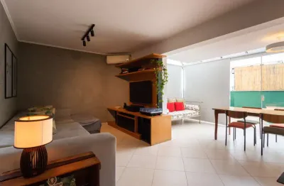 Versátil duplex para venda em pinheiros com 2 quartos, sendo 2 suítes , 110m²