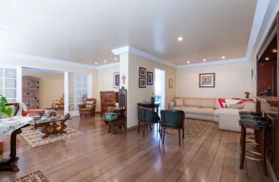 Excelente apartamento para venda em Pinheiros com 4 quartos, sendo 2 suítes , 224m²