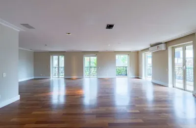 Confortável apartamento para venda em Jardim Paulista com 4 quartos, sendo 4 suítes , 385m²