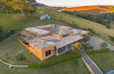 Casa no condomínio Condomínio Itaembu para venda com 4 quartos, sendo 4 suítes , 694m²