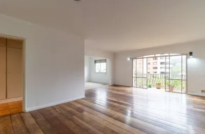 Sensacional apartamento para venda em Real Parque com 2 quartos, sendo 2 suítes , 144m²