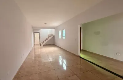 Imperdível sobrado para venda e locação em Jardim Nova Germania com 4 quartos, sendo 4 suítes , 270m²