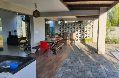 Vendo belíssima casa com 3 suites no alphaville litoral norte