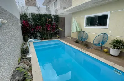 Alugo excelente casa com 5 suites em condomínio fechado em buraquinho