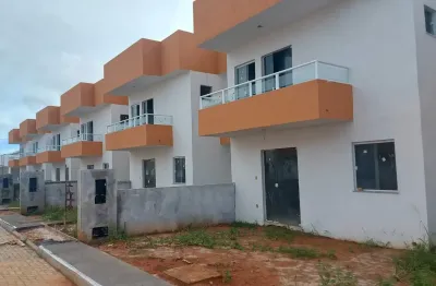 Vendo excelente casa solta 4/4  em condomínio no foz do joanes  buraquinho