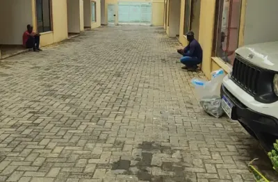 Venda de TRIPLEX PÉ NA AREIA – IPITANGA | 3 SUÍTES + COBERTURA COM VISTA MAR