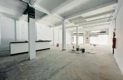 Salão para alugar, 550 m² por r$ 18.000,00/mês - centro - atibaia/sp