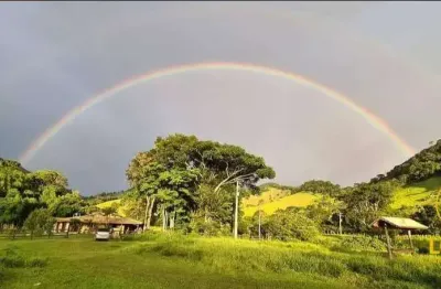 Sítio com 4 dormitórios à venda, 33000 m² por r$ 1.300.000,00 - vale dos lagos - joanópolis/sp