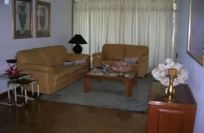 Casa com 5 quartos à venda na Rua Itanhaém, Jardim Apolo, São José dos Campos