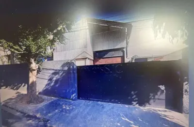 Barracão / Galpão / Depósito à venda na Rua Munhuacu, Putim, São José dos Campos