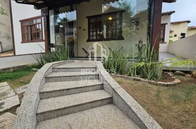 Casa à venda, 5 quartos sendo 2 suítes com closet, lazer com piscina e espaço gourmet - 408 m² - pr