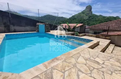 Locação casa com 450m² -  5 quartos sendo 1 suite, 3 vagas  de garagem - sol da manhã  Fradinhos, V