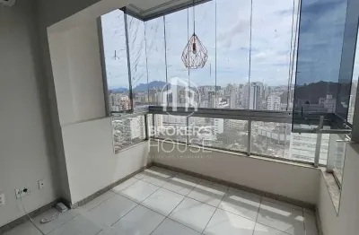 Invista em Santa Lúcia: 1 Quarto Reformado, Andar Alto, Sol da Manhã e Alta Procura