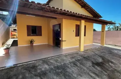 Casa à venda em guarapari-es, bairro santa mônica com 135,00m².