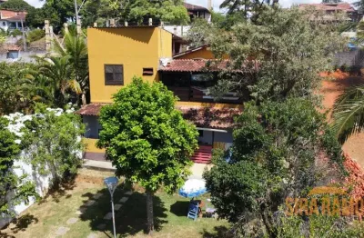 Casa duplex com quintal 5 quartos setiba, guarapari/es