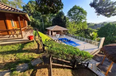 Chácara à venda em guarapari-es: 2 quartos, 1 sala, 2 banheiros, 4 vagas de garagem e 1.442m² de área!