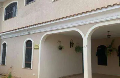 Casa com 5 quartos à venda na Rua Campo Largo, Jardim Santo Antônio, Londrina