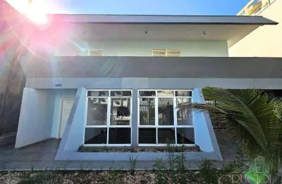 Casa com 3 dormitórios, 407 m² - venda por r$ 1.980.000,00 ou aluguel por r$ 9.500,00/mês - centro - londrina/pr