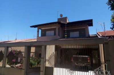 Sobrado com 4 dormitórios à venda, 227 m² por r$ 795.000,00 - monte belo - londrina/pr