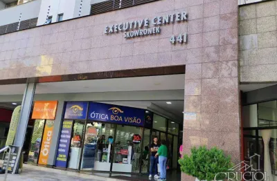 Sala comercial com 3 salas para alugar na Rua Senador Souza Naves, Centro, Londrina