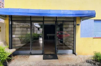 Sala comercial com 3 salas para alugar na Rua Senador Souza Naves, Centro, Londrina